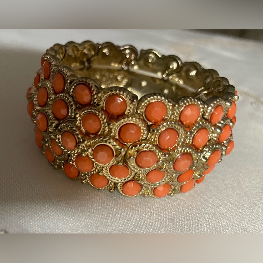 Vintage Gold and Coral Colored Cabochon Stretch Bracelet
